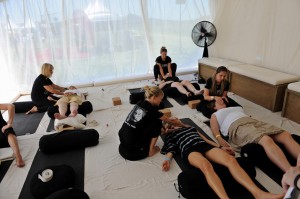 ss13-hr-236 Guests received complimentary massages at Donna Karan's Urban Zen booth